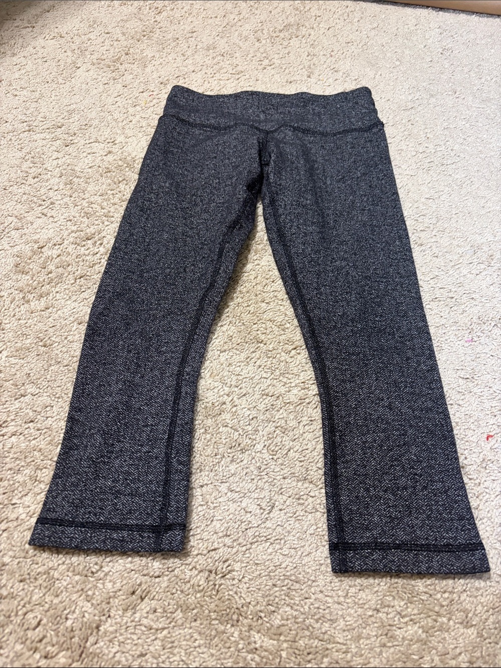 Lululemon Crop Gray Leggings Size 4